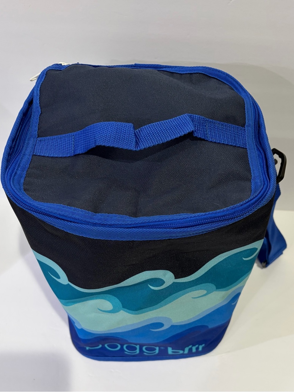 bogg brr Insulated Cooler Bag - “Catch Waves” Wave Blue - Picture 2 of 8